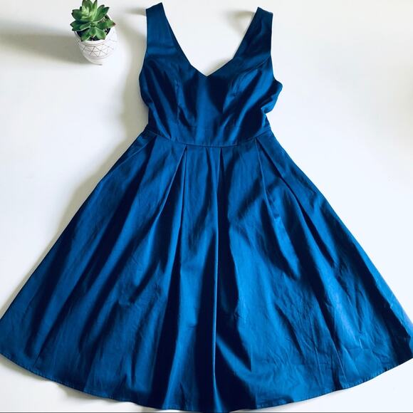 Modcloth Women's XS Fervour V-Neck 'Triumphantly' Blue Cocktail Dress VTG Style - Picture 9 of 12